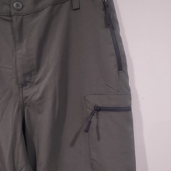 NWOT Women's Olive Green Convertible Cargo Pants Size XL - Picture 6 of 6